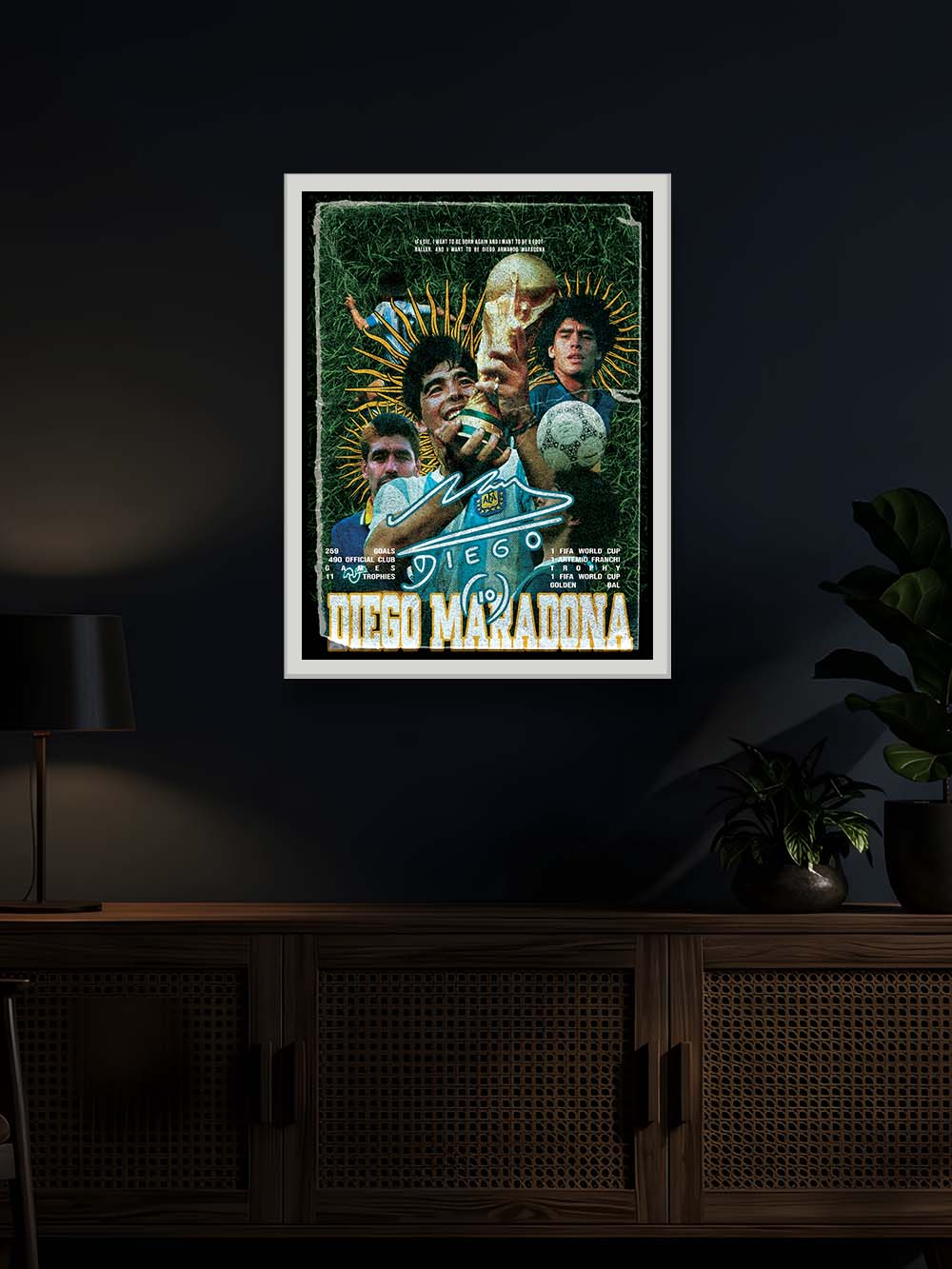 THE GOLDEN BOY - Maradona